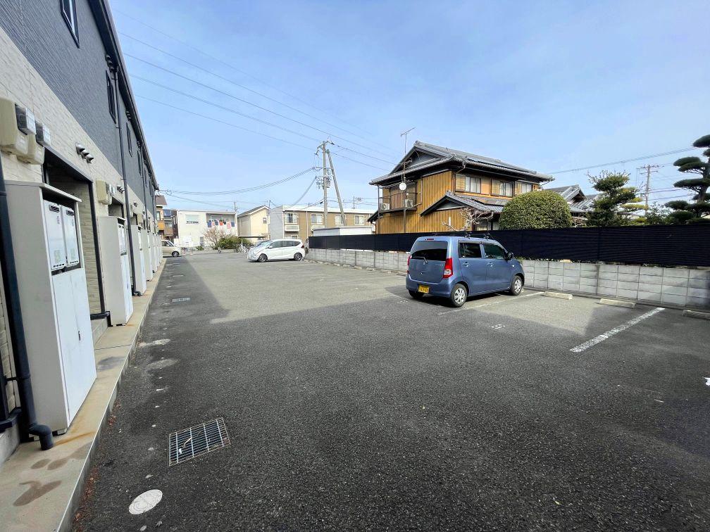 コンフォール中島Ⅱ(31354)の外観・駐車場イメージ1枚目