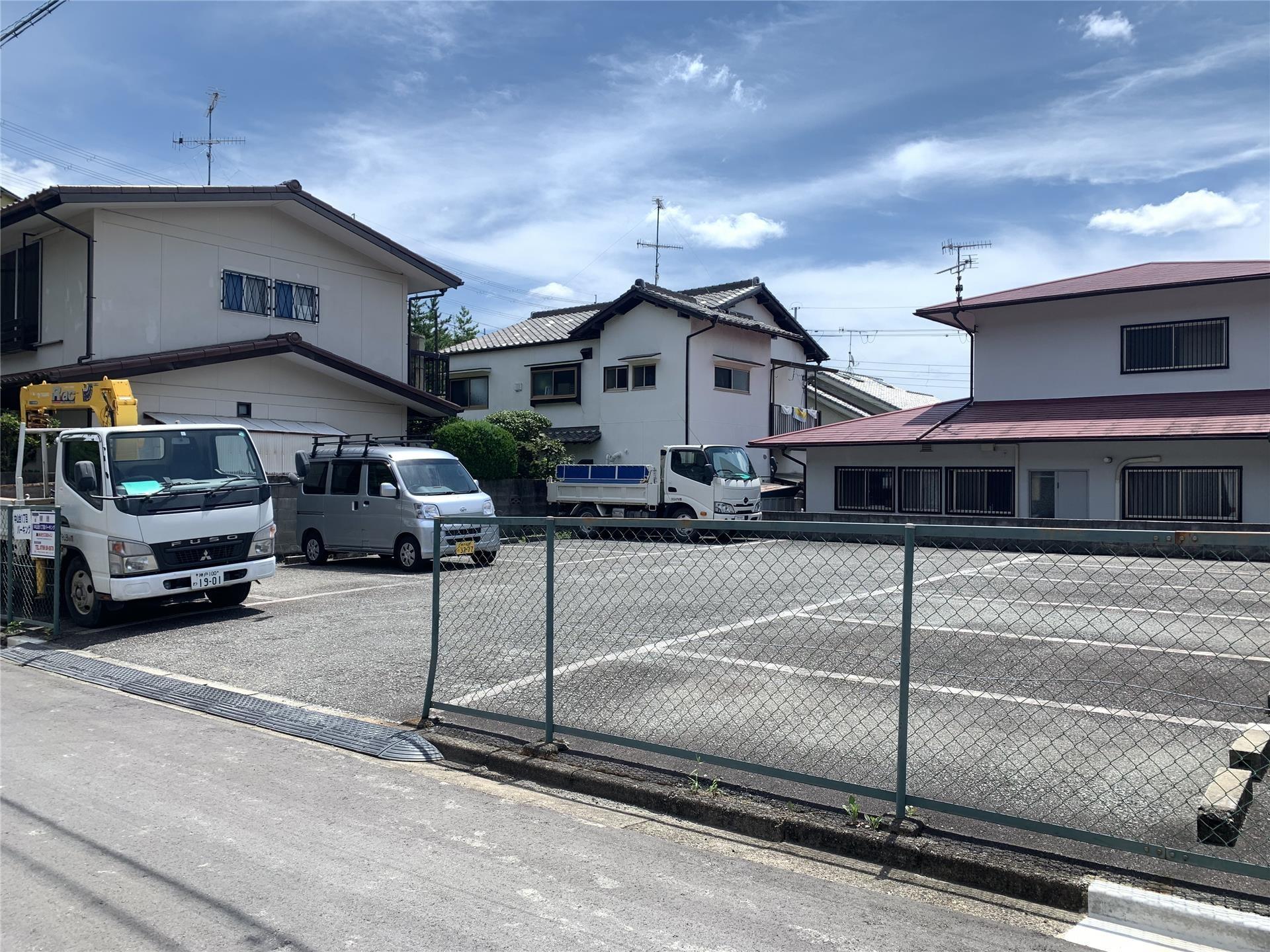 中山台1丁目パーキングの外観・駐車場イメージ1枚目