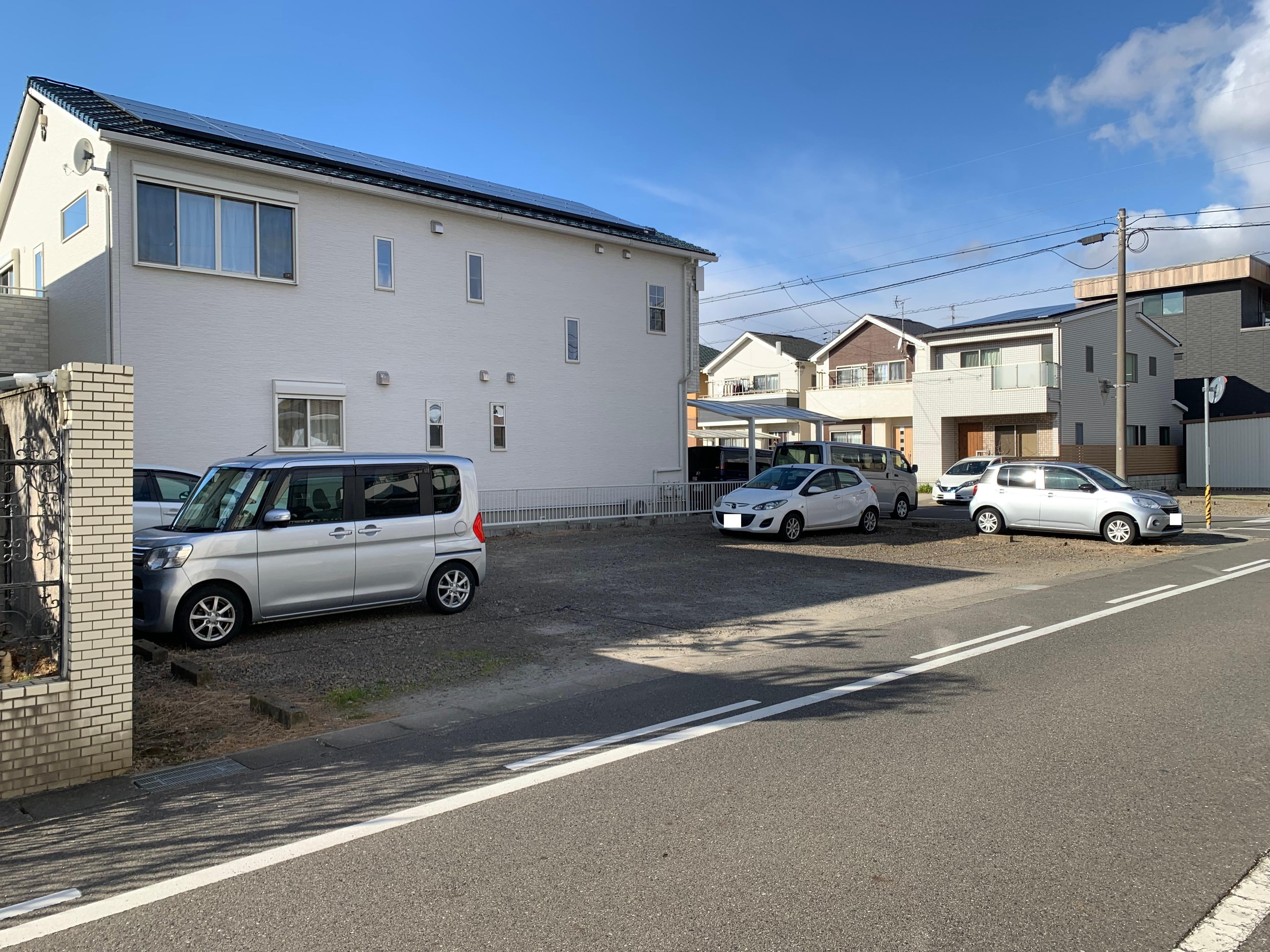 さくらパーキングの外観・駐車場イメージ2枚目