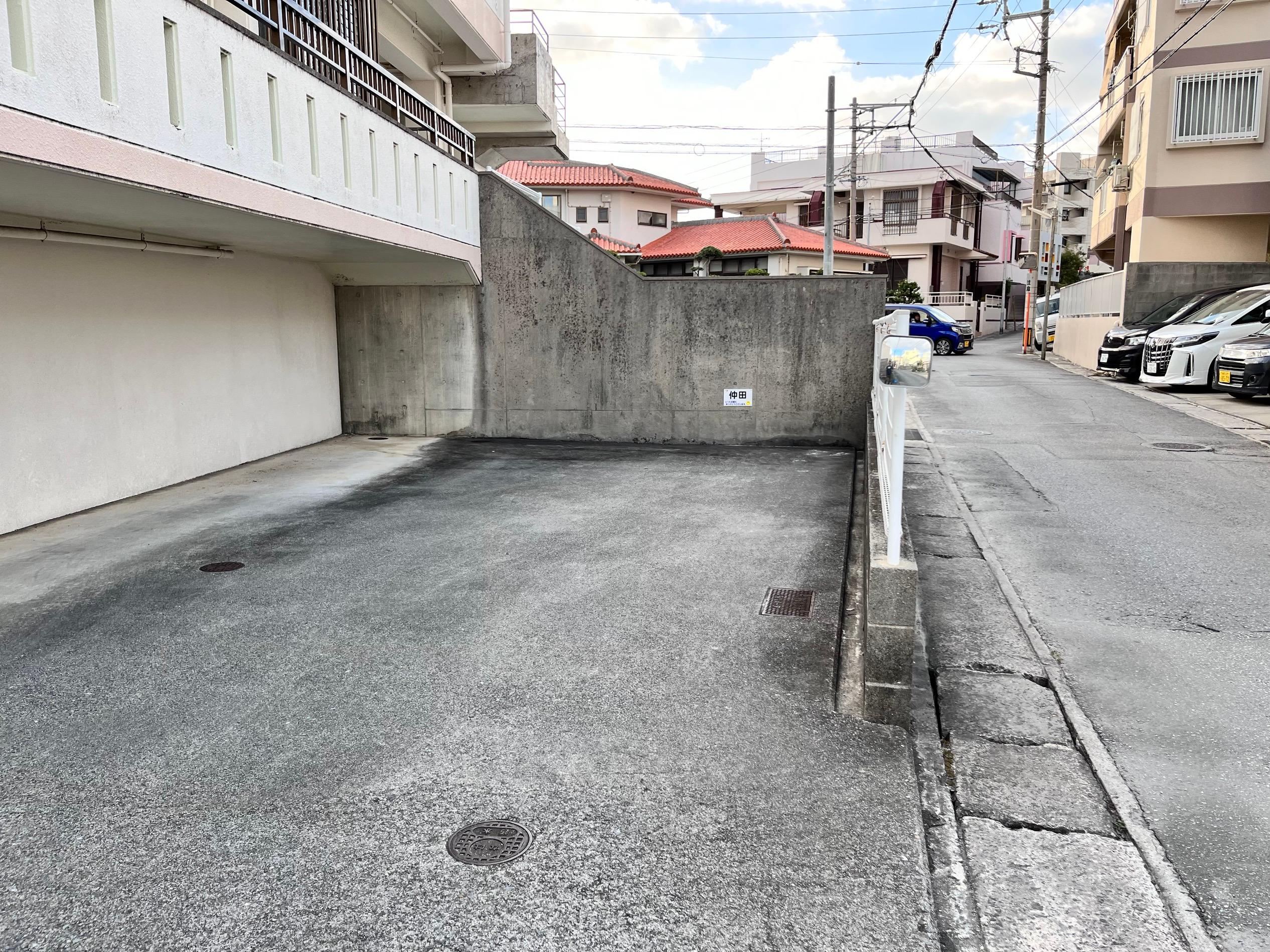 パステルパークの外観・駐車場イメージ2枚目