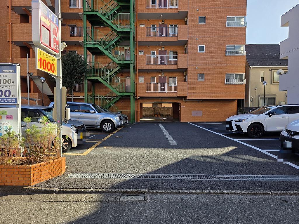 あずさハイツ駐車場の外観・駐車場イメージ1枚目