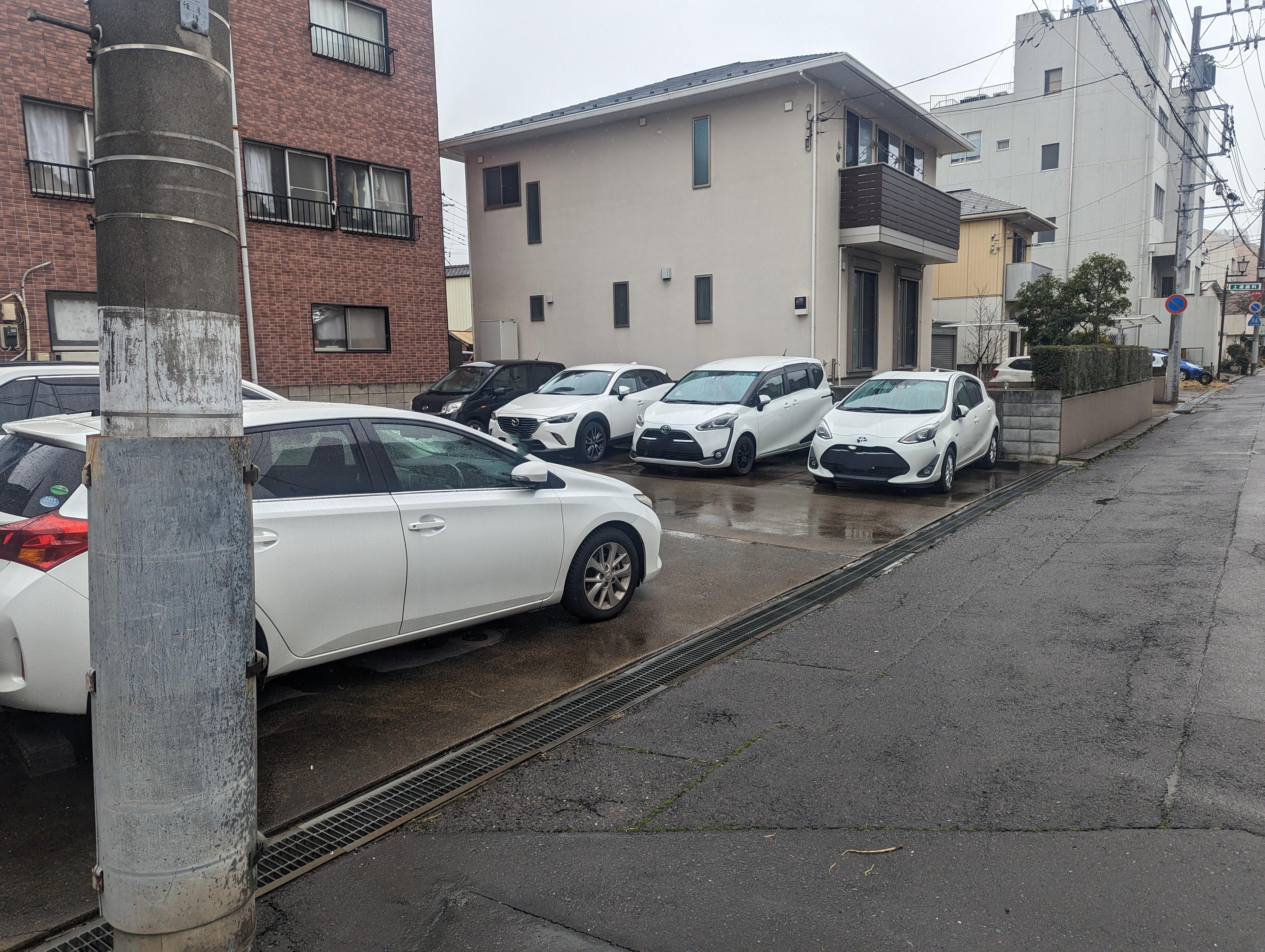 東崎駐車場の外観・駐車場イメージ1枚目