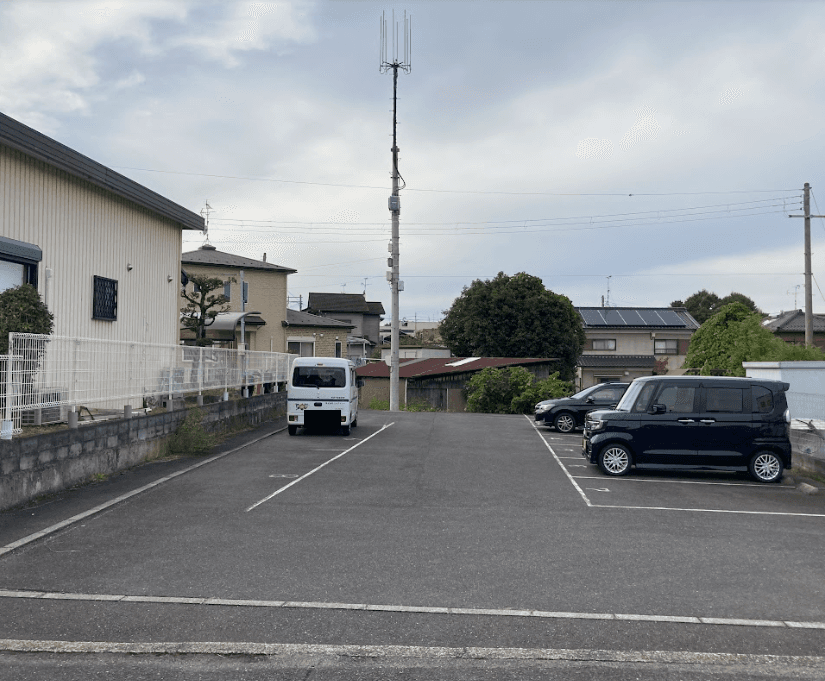 小峯パークの外観・駐車場イメージ1枚目