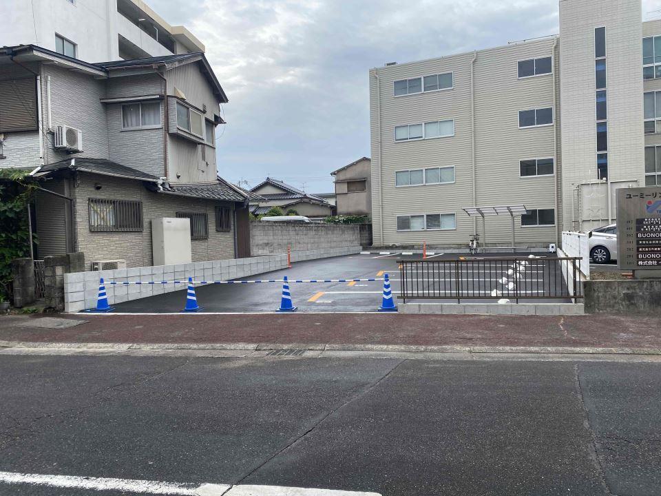 中間下荒田1丁目駐車場の外観・駐車場イメージ1枚目