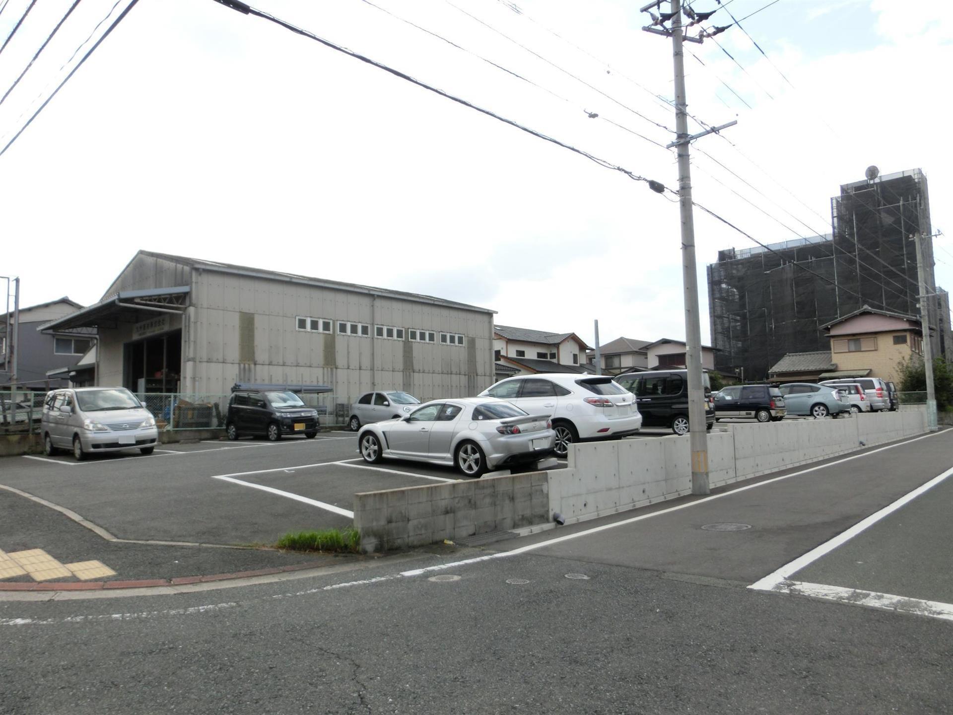 ジョイフル善明竹末駐車場の外観・駐車場イメージ1枚目