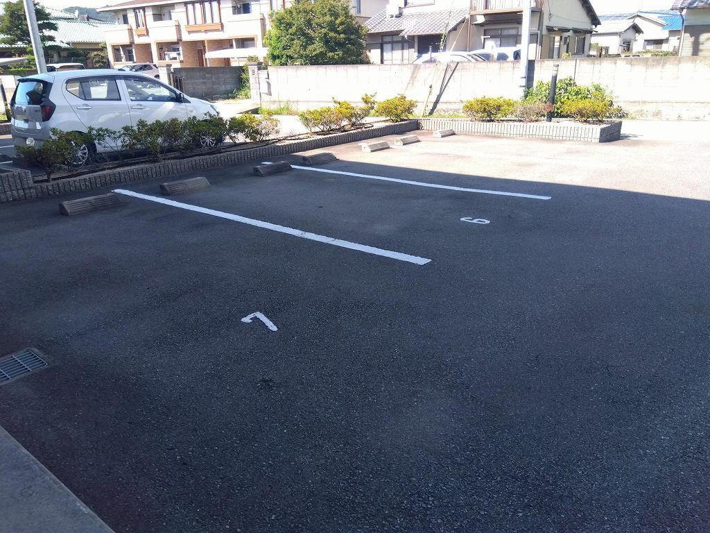 宝殿(30345)の外観・駐車場イメージ3枚目