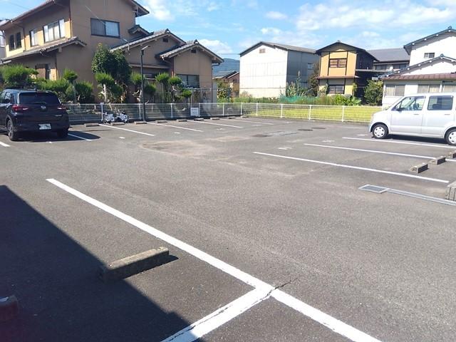 Eiger(30068)の外観・駐車場イメージ1枚目