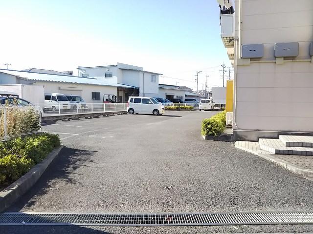 チェルシー(18371)の外観・駐車場イメージ1枚目