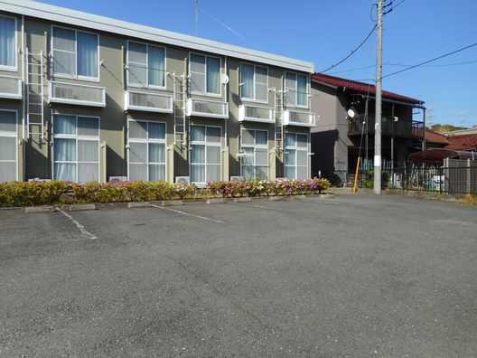 リブェール岩崎(16981)の外観・駐車場イメージ1枚目