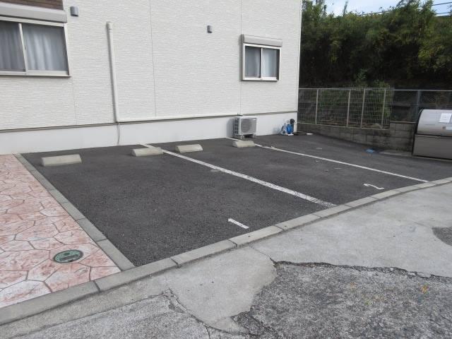 クレイノ優(56478)の外観・駐車場イメージ1枚目