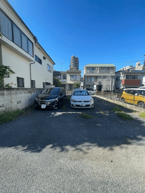 八幡町吉村駐車場の外観・駐車場イメージ1枚目