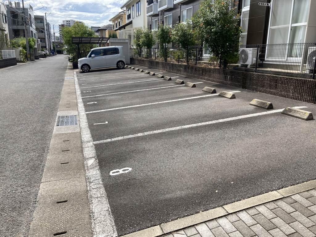 ストリームB(24061)の外観・駐車場イメージ1枚目