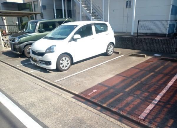 M&Y中郷(11836)の外観・駐車場イメージ1枚目