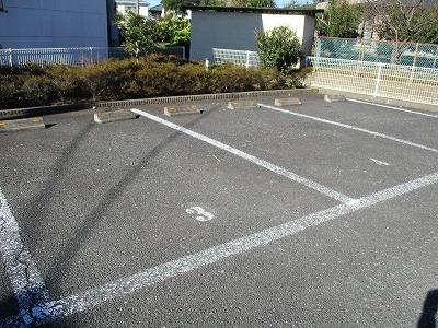 エスポワールU(22706)の外観・駐車場イメージ1枚目