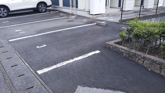 シルバーキャット(45851)の外観・駐車場イメージ1枚目