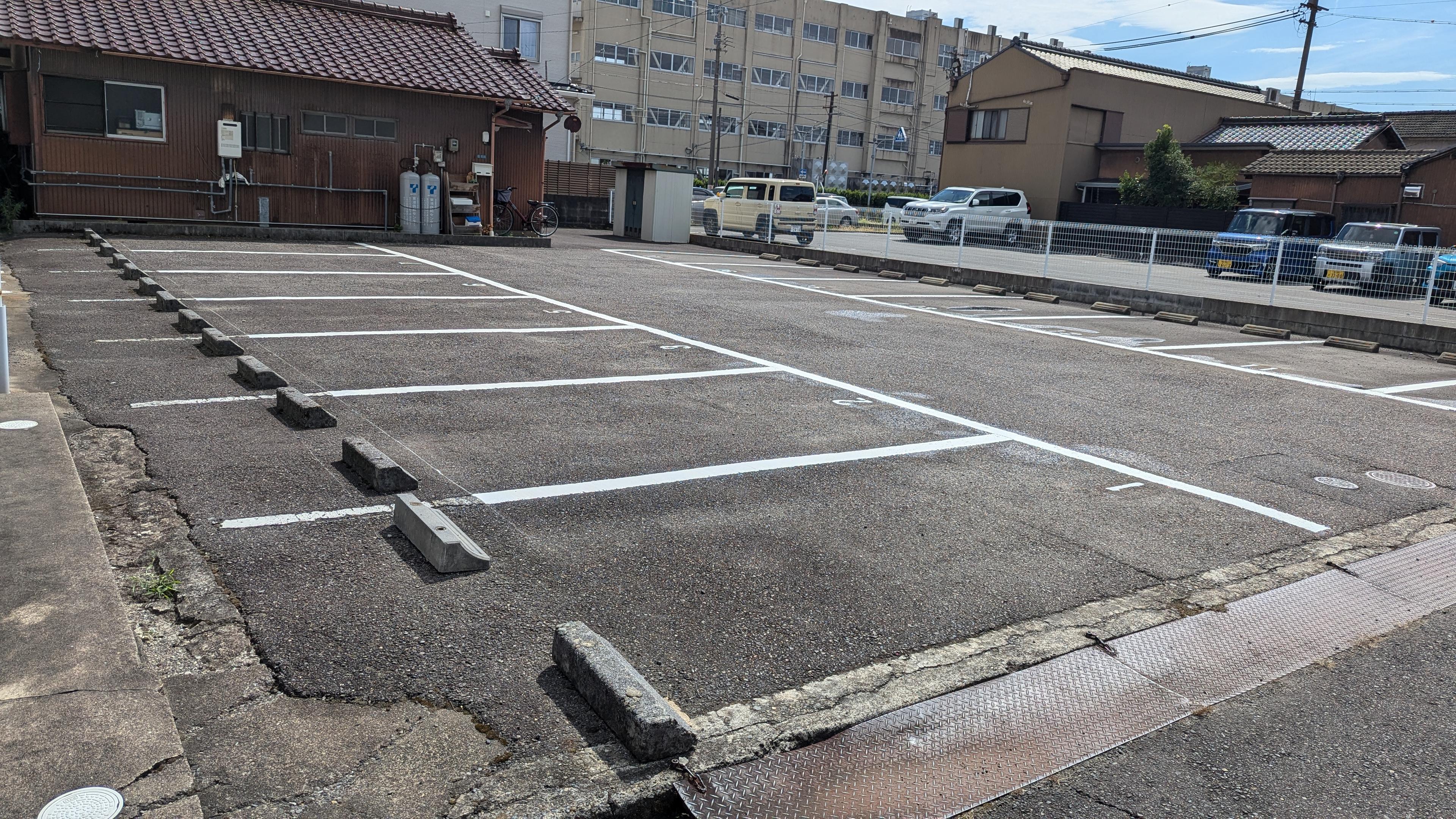 マルイワ・華蔵院会文京駐車場の外観・駐車場イメージ1枚目