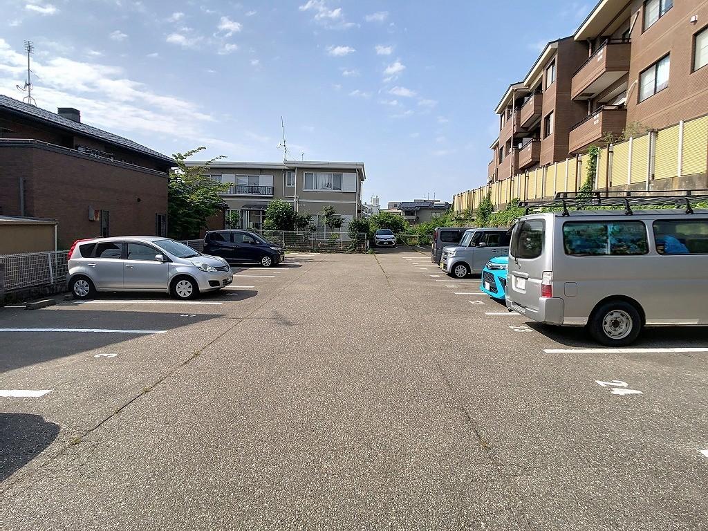 有松1丁目パーキングの外観・駐車場イメージ2枚目