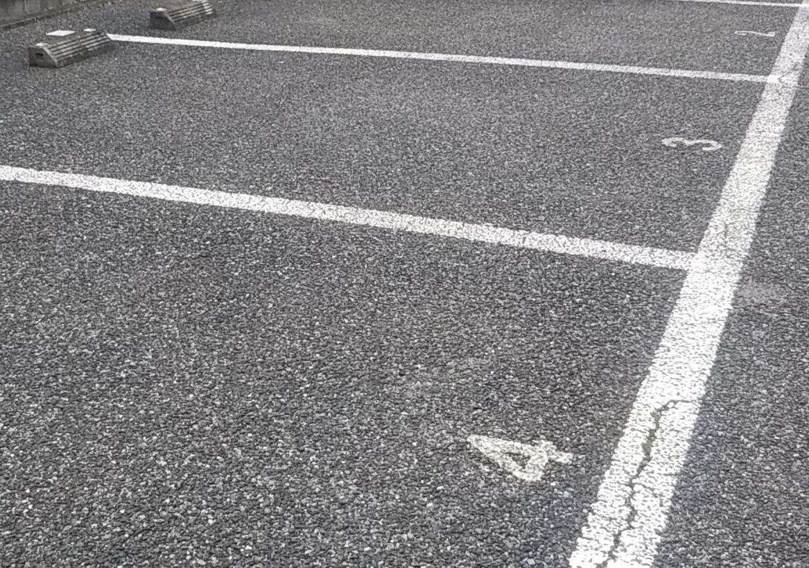 タッドポウル(22111)の外観・駐車場イメージ1枚目