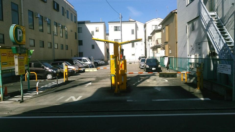横浜江ヶ崎町の外観・駐車場イメージ1枚目