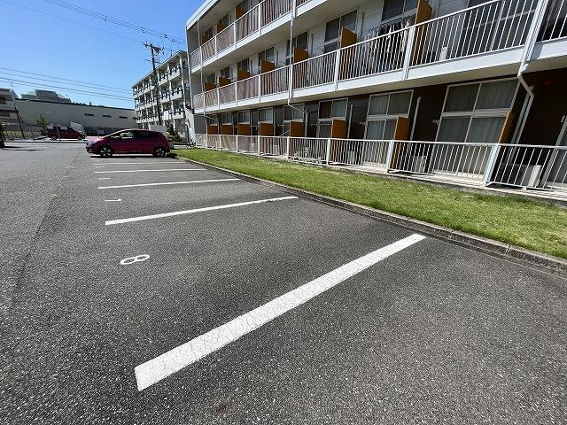 フィスデファミーユ(21943)の外観・駐車場イメージ1枚目