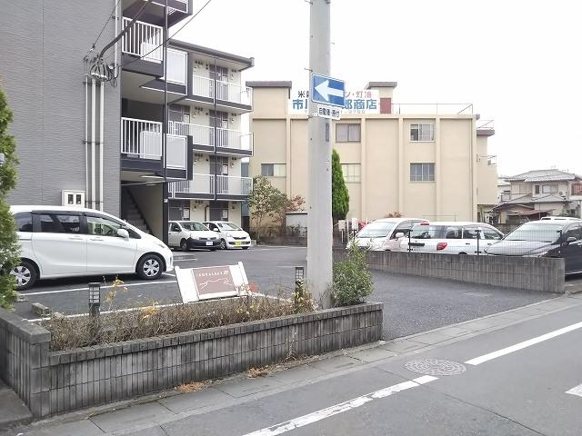 アウロラ(34835)の外観・駐車場イメージ1枚目