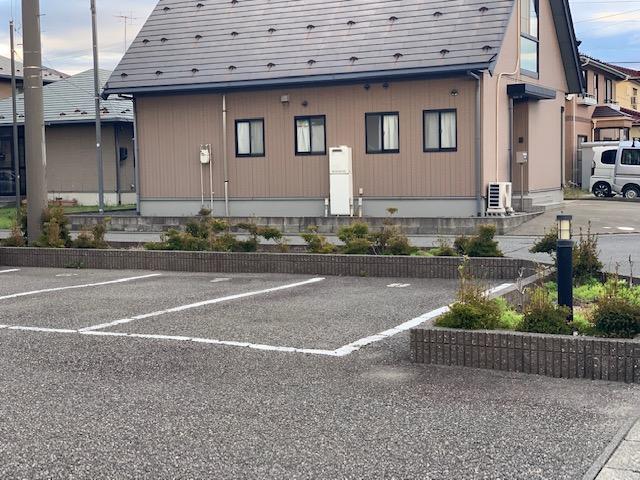ねおびーんず(24219)の外観・駐車場イメージ1枚目