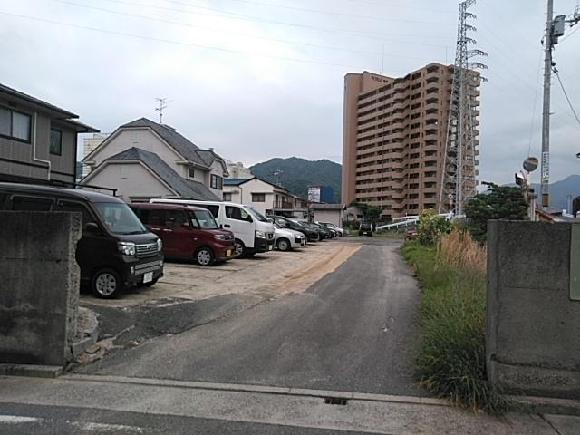 池田ガレージの外観・駐車場イメージ1枚目