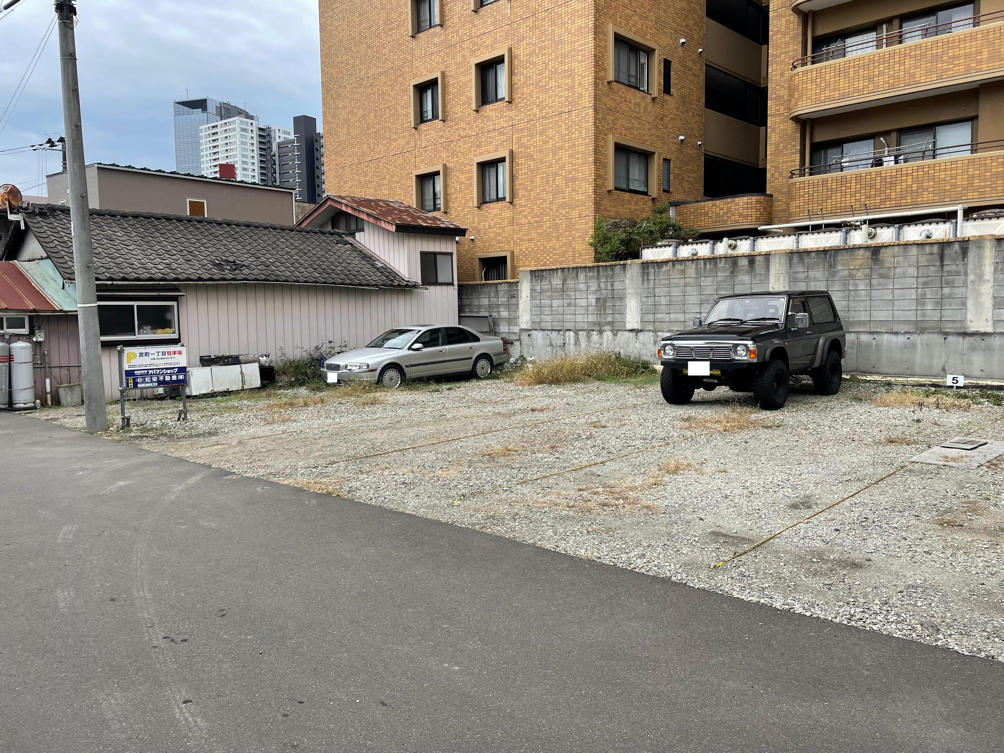 宮町一丁目月極駐車場の外観・駐車場イメージ1枚目