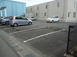 ルミエールⅡ(19093)の外観・駐車場イメージ1枚目