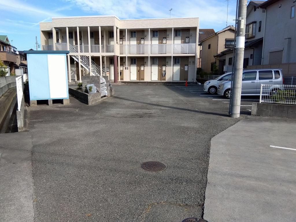 m2(13160)の外観・駐車場イメージ1枚目