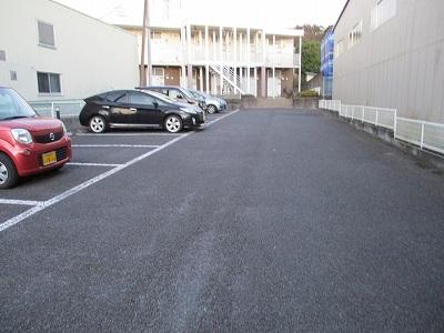 フローレ2002(17462)の外観・駐車場イメージ1枚目