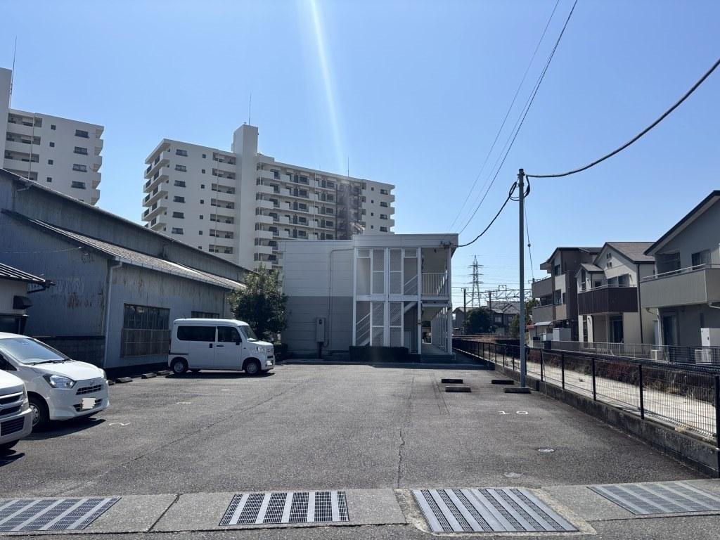 コンフォート(20258)の外観・駐車場イメージ1枚目