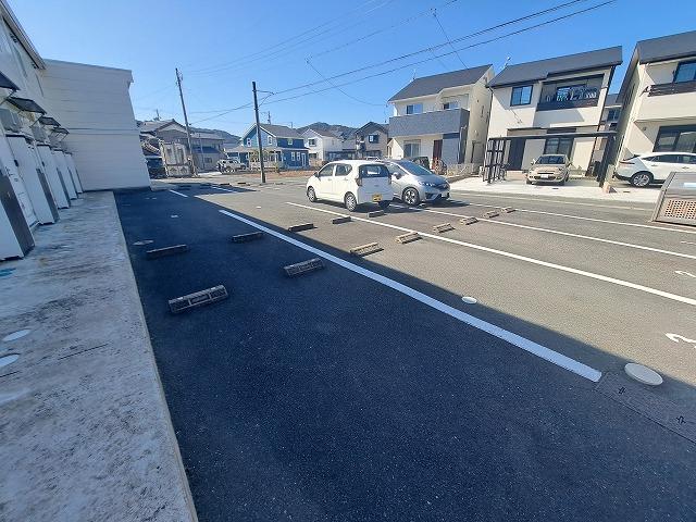 プリマヴェーラ110(23574)の外観・駐車場イメージ1枚目