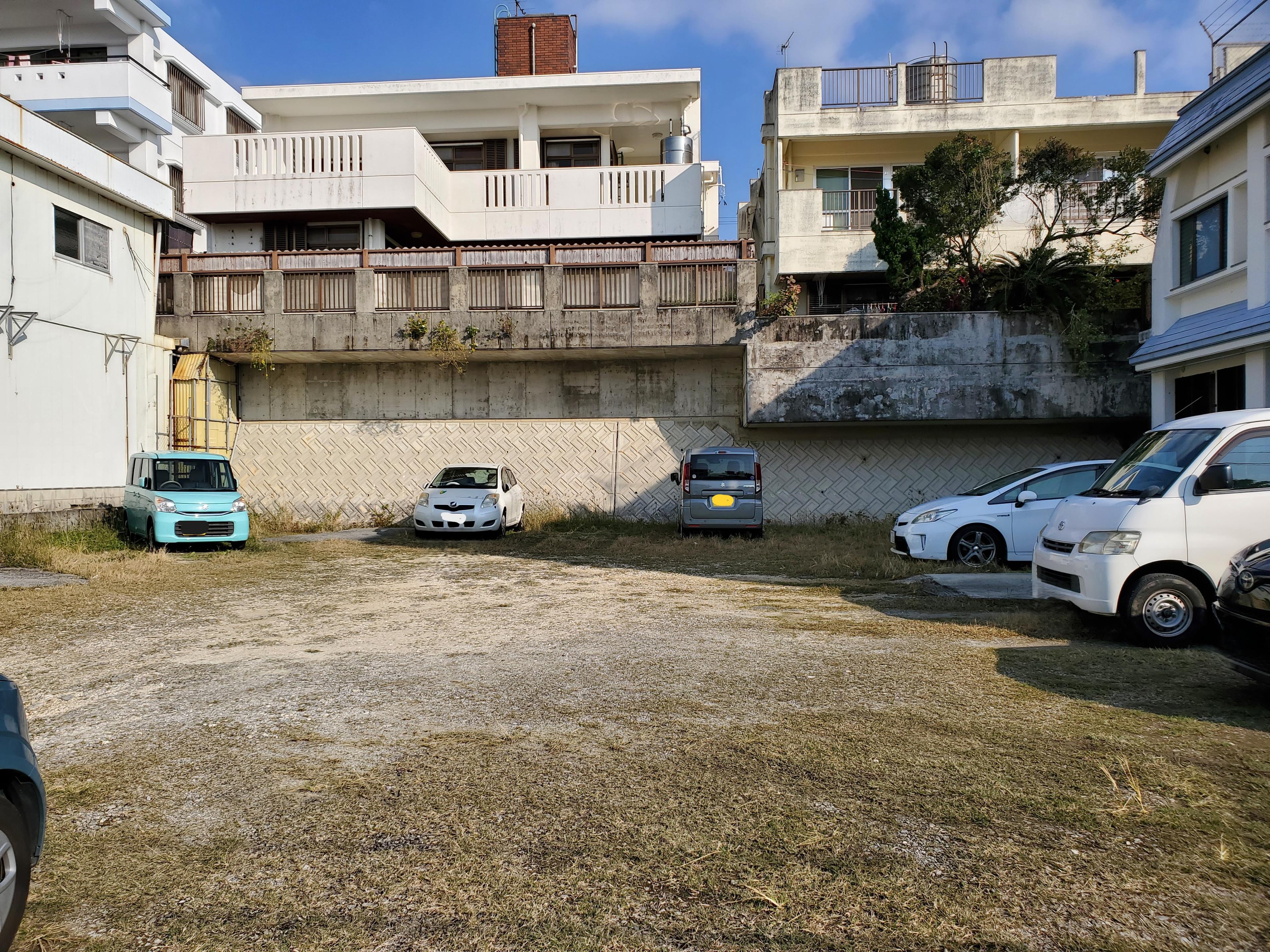 与儀Pの外観・駐車場イメージ2枚目