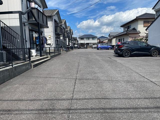 FKメゾンシャルムC駐車場の外観・駐車場イメージ1枚目