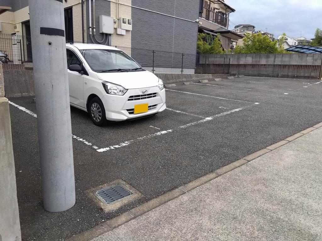 シャイン(40485)の外観・駐車場イメージ1枚目