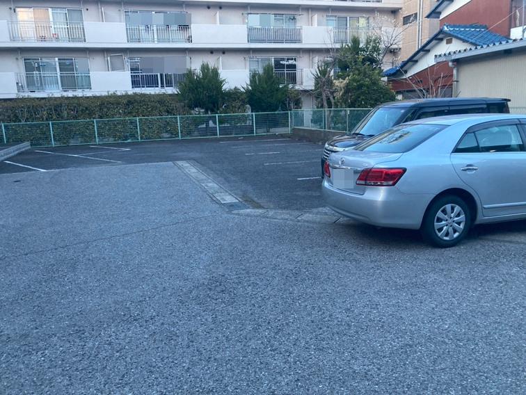 花栗K駐車場の外観・駐車場イメージ1枚目