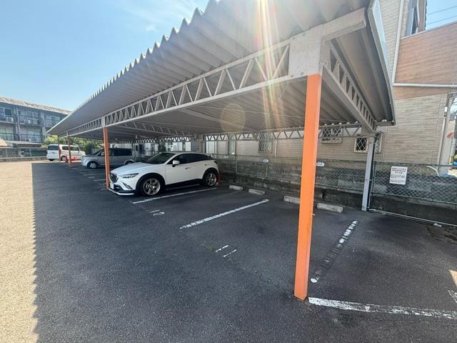 中尾下町 殿西ガレージの外観・駐車場イメージ2枚目