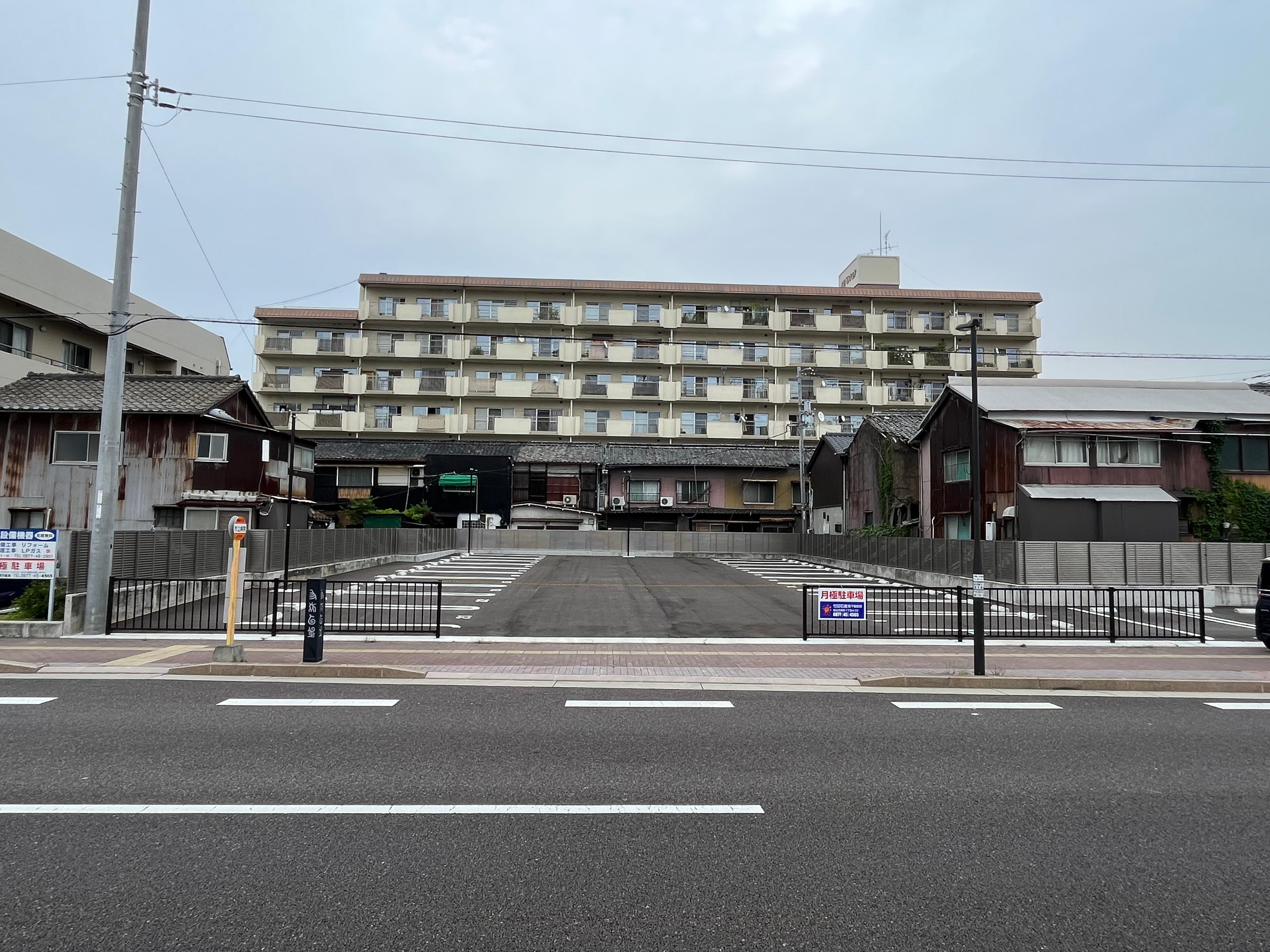 本町三丁目駐車場の外観・駐車場イメージ1枚目