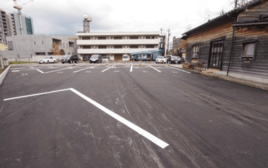 駅西本町1丁目Mパーキング②の外観・駐車場イメージ2枚目