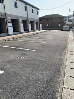 ドーファン(38410)の外観・駐車場イメージ1枚目