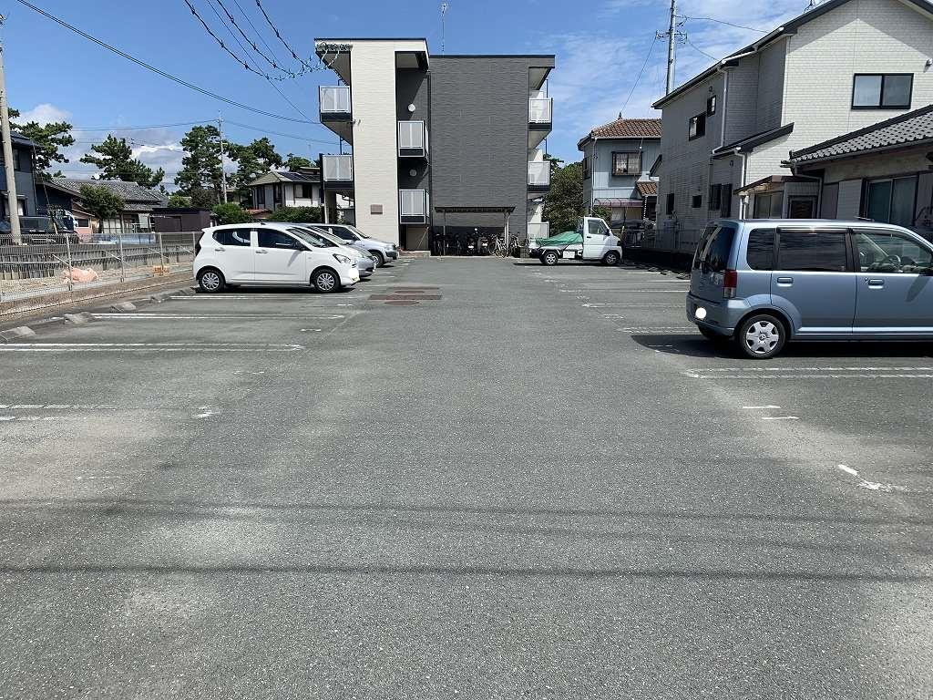 チェリービレッジ(38477)の外観・駐車場イメージ1枚目