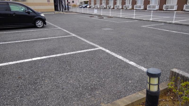 ドウージェム(25091)の外観・駐車場イメージ1枚目