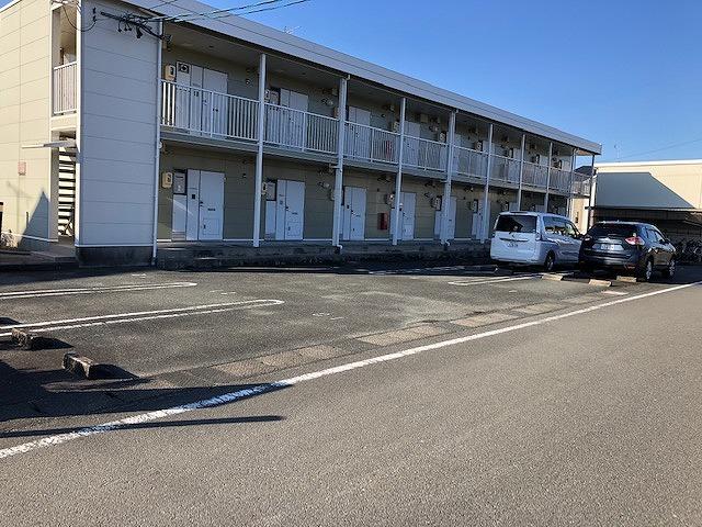 ピュア(19481)の外観・駐車場イメージ1枚目