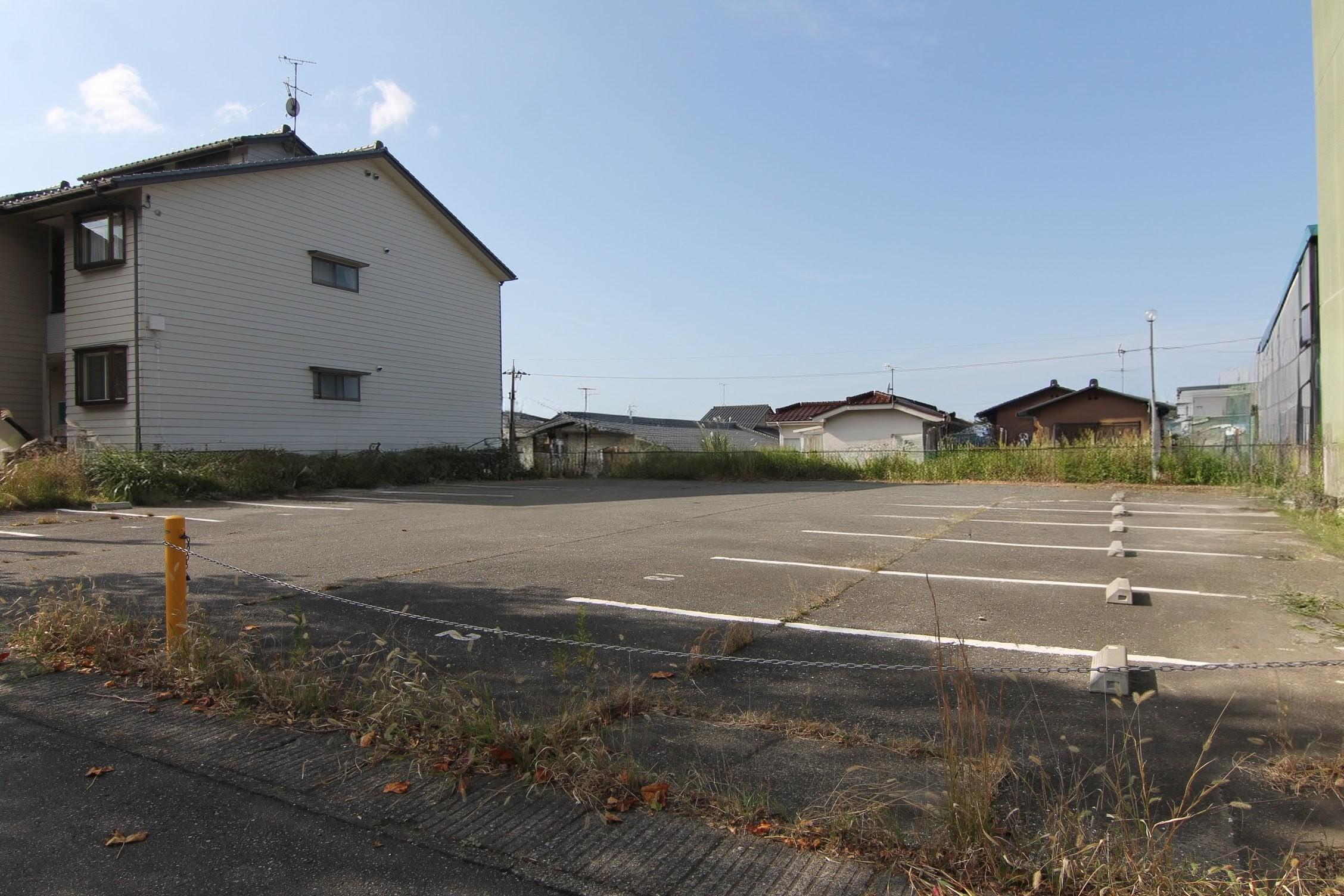 高尾南月極駐車場の外観・駐車場イメージ3枚目