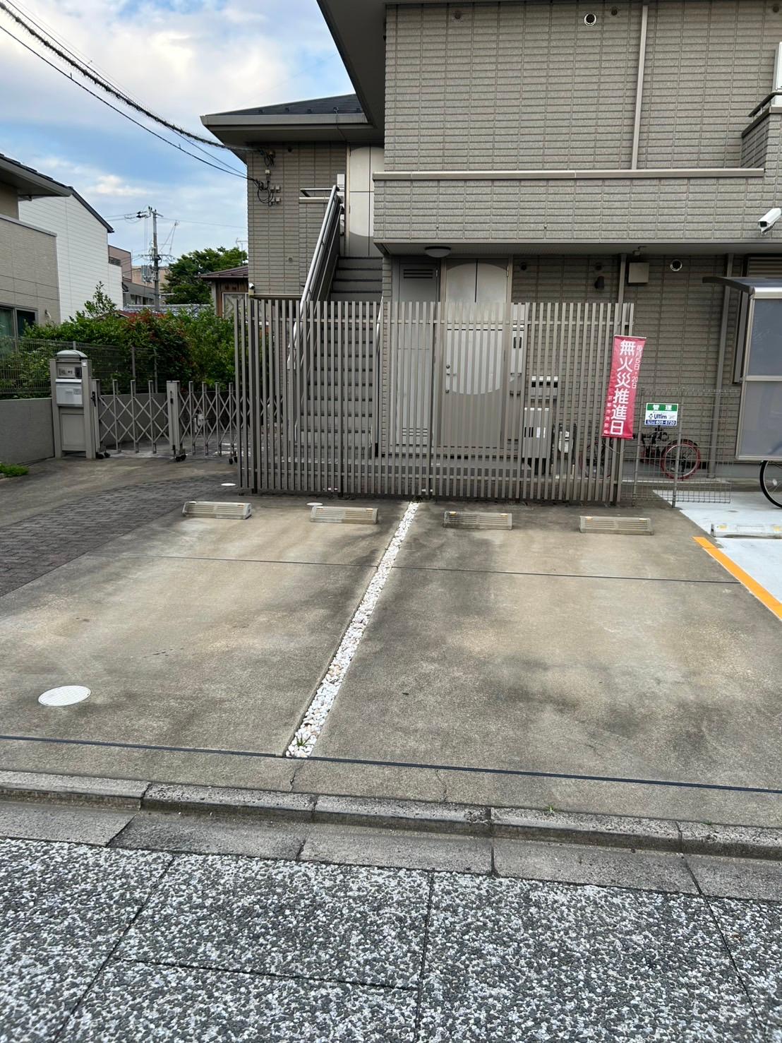 Estacion Verdeガレージの外観・駐車場イメージ2枚目