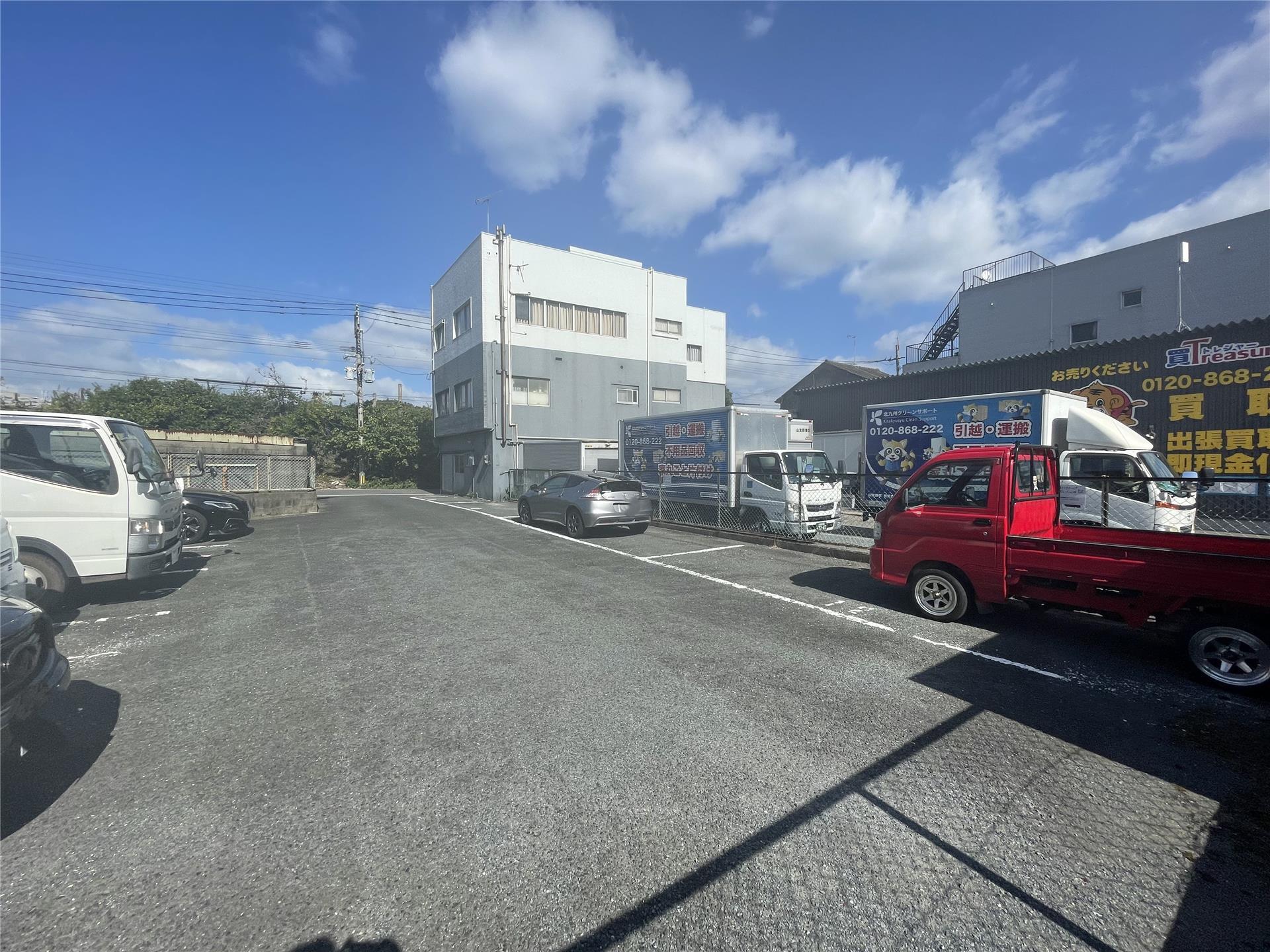 ジョイフル陣山パーキングの外観・駐車場イメージ1枚目