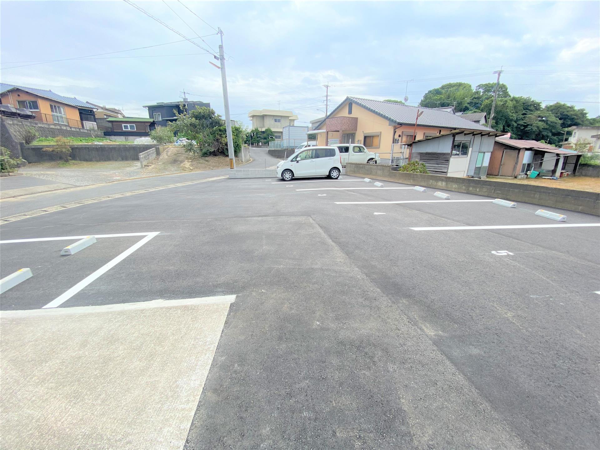 岩瀬1丁目駐車場の外観・駐車場イメージ2枚目