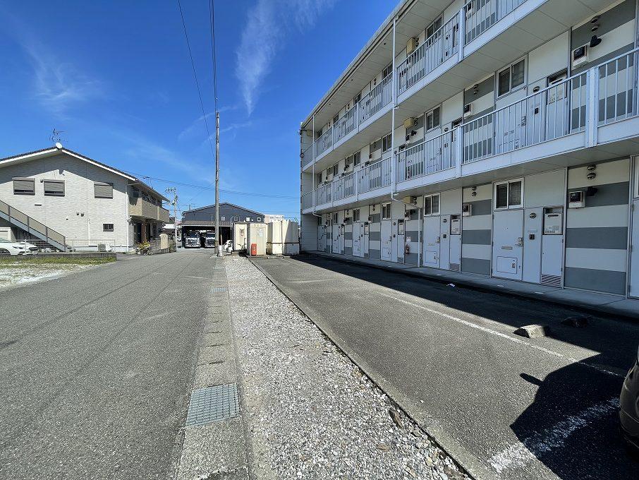 ノールバンリュ(23092)の外観・駐車場イメージ2枚目