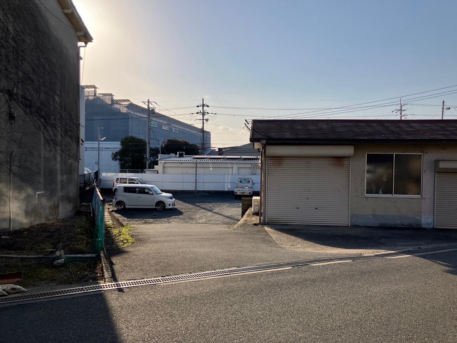 大峰北ガレージの外観・駐車場イメージ2枚目